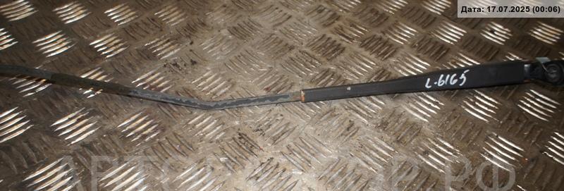 Поводок стеклоочистителя передний правый