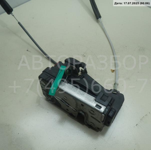 Замок двери передней правой