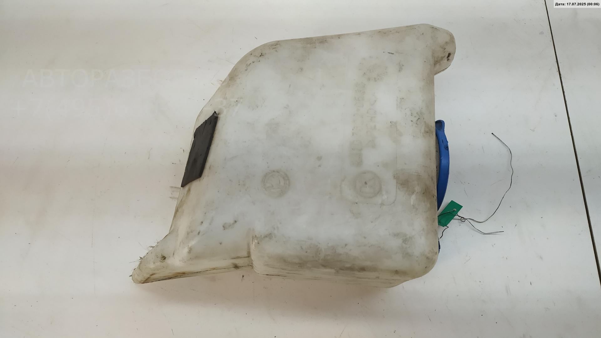 Бачок омывателя лобового стекла