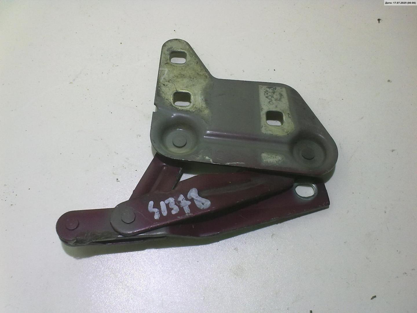 Петля капота левая