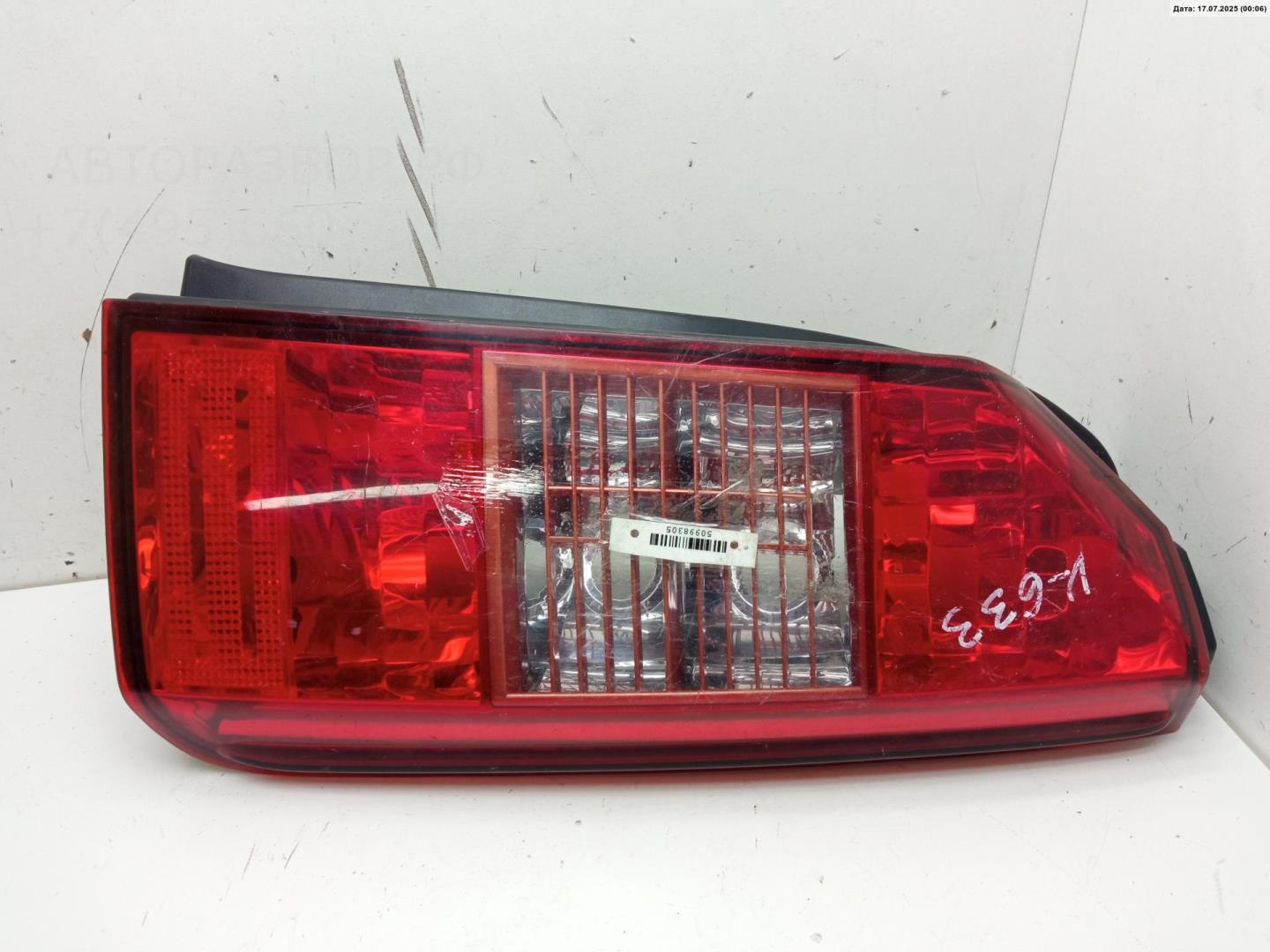Фонарь задний правый