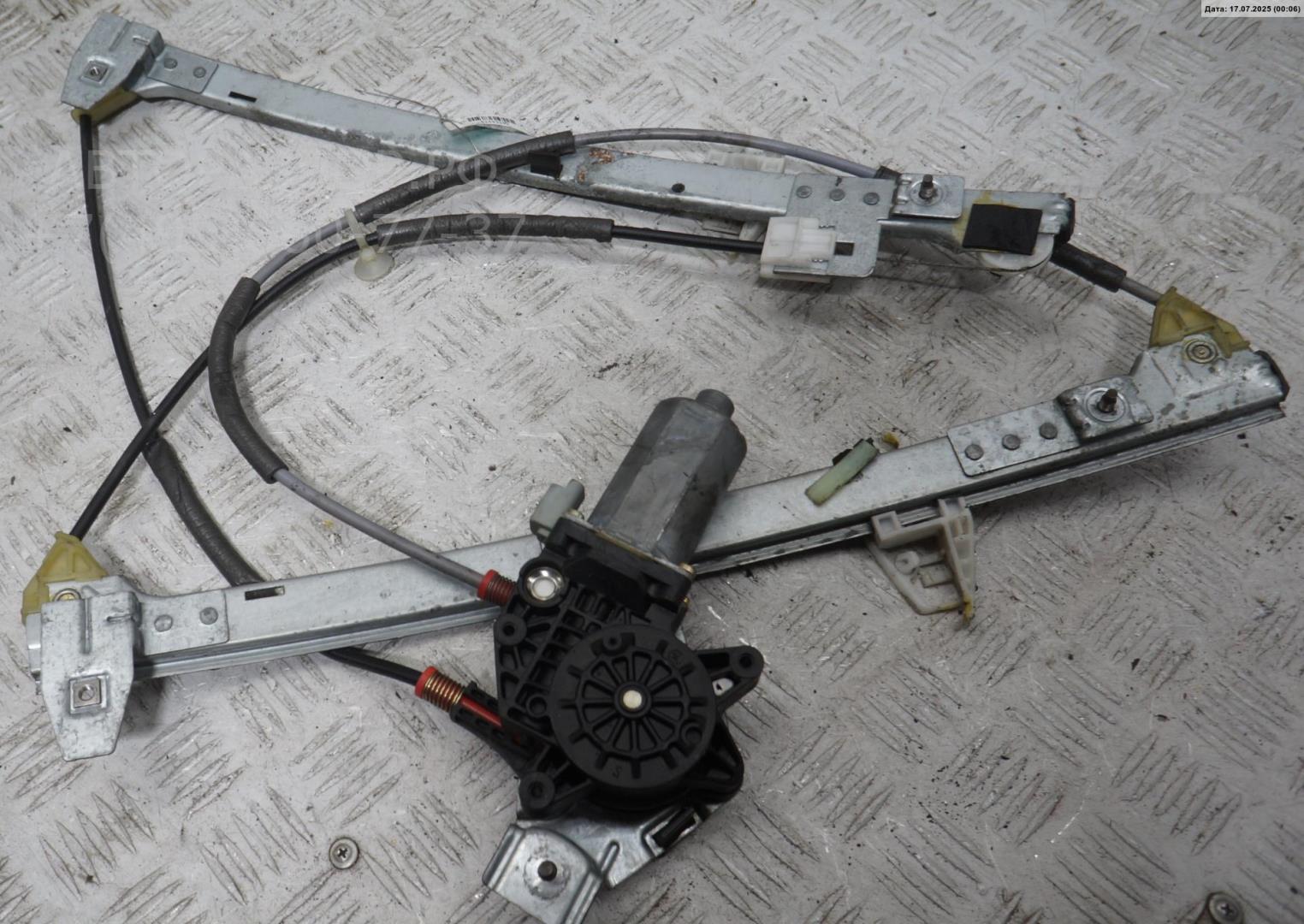 Стеклоподъемник электр. передний правый