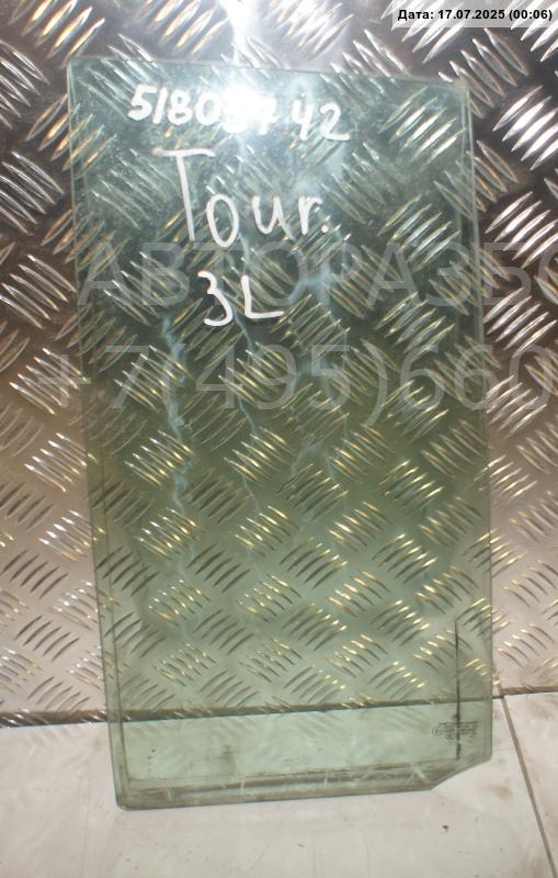 Стекло двери задней левой (форточка)