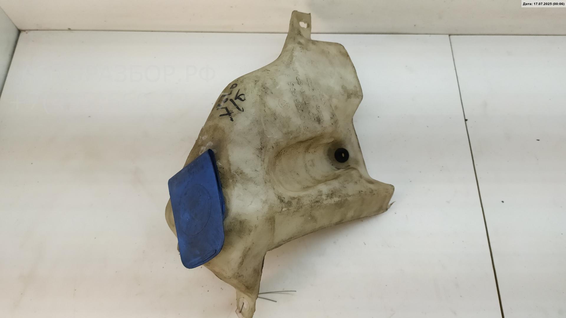 Бачок омывателя лобового стекла