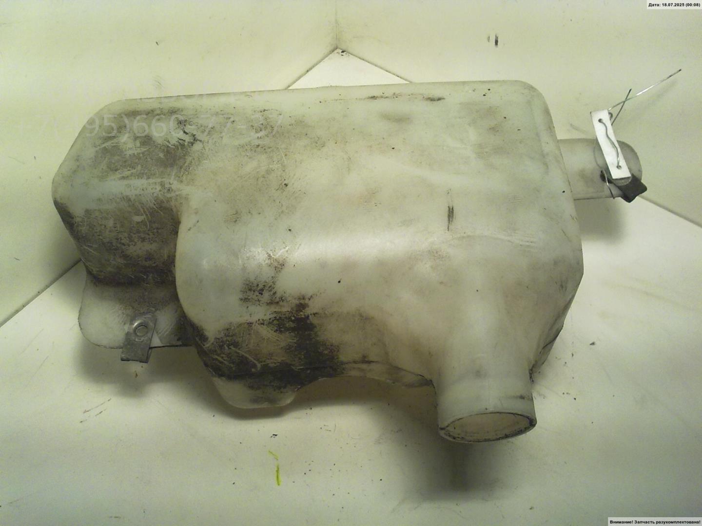 Бачок омывателя лобового стекла