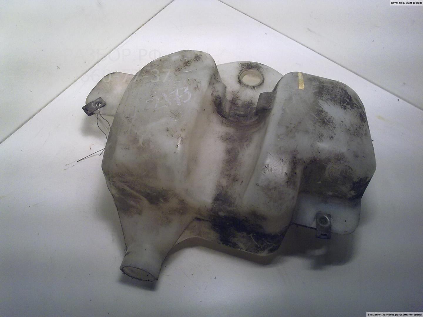 Бачок омывателя лобового стекла