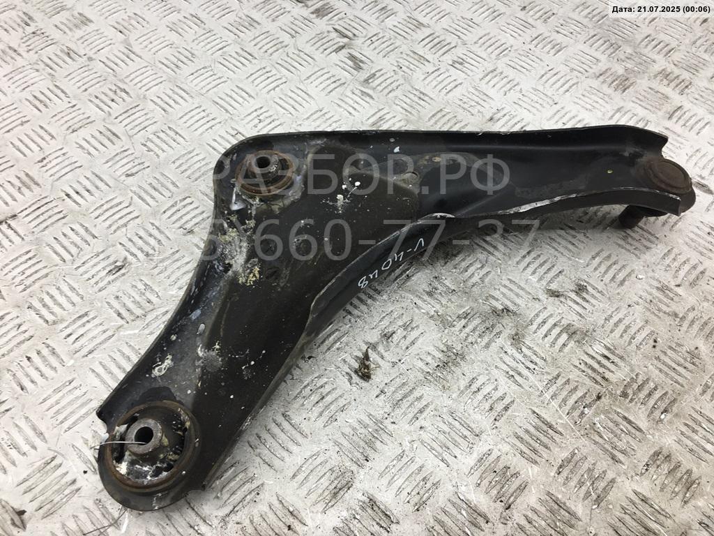 Рычаг передний левый