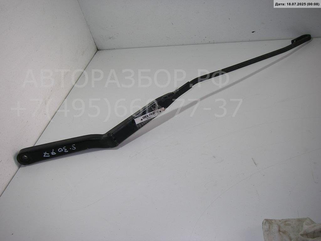 Поводок стеклоочистителя передний правый