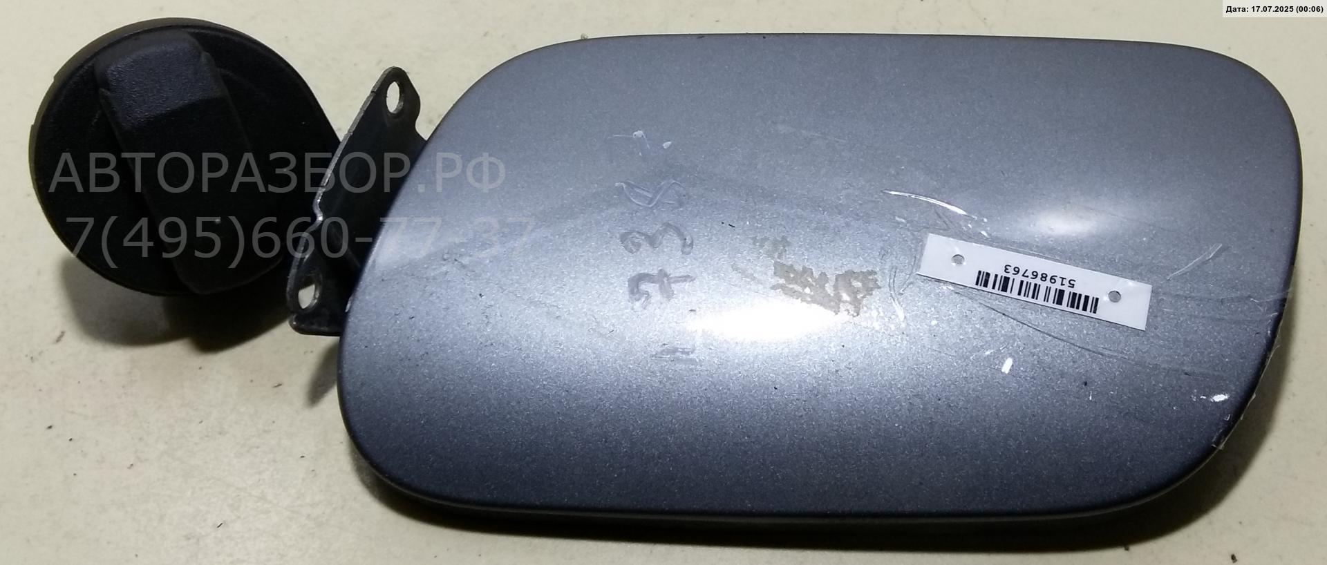 Лючок бензобака