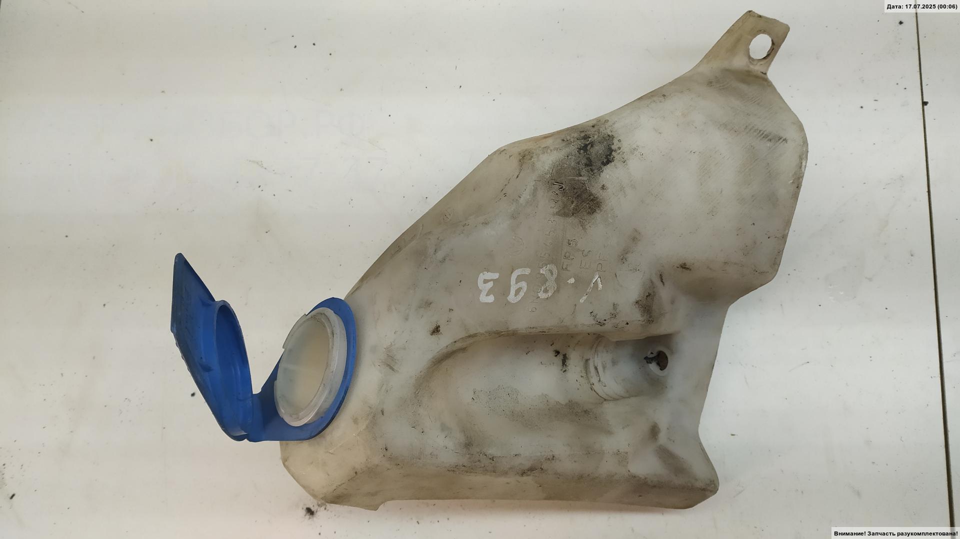 Бачок омывателя лобового стекла