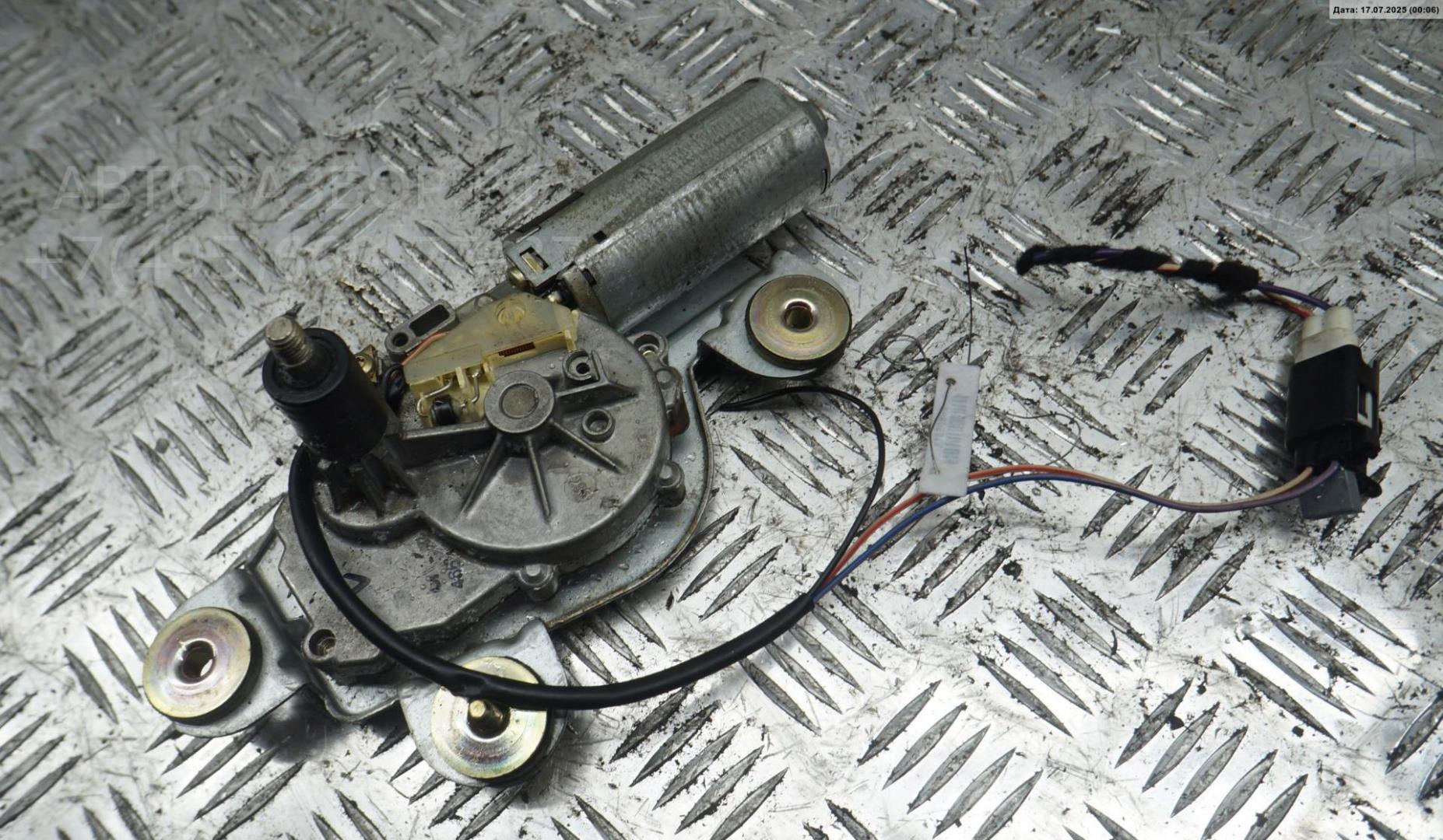 Моторчик стеклоочистителя задний