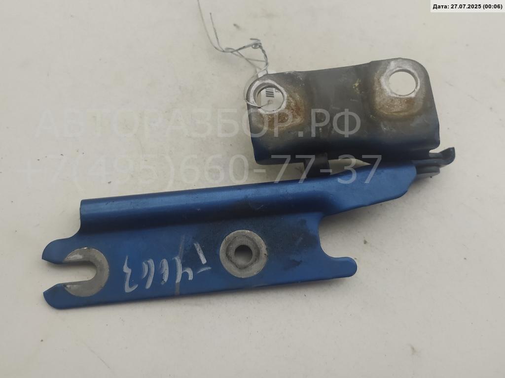 Петля капота левая