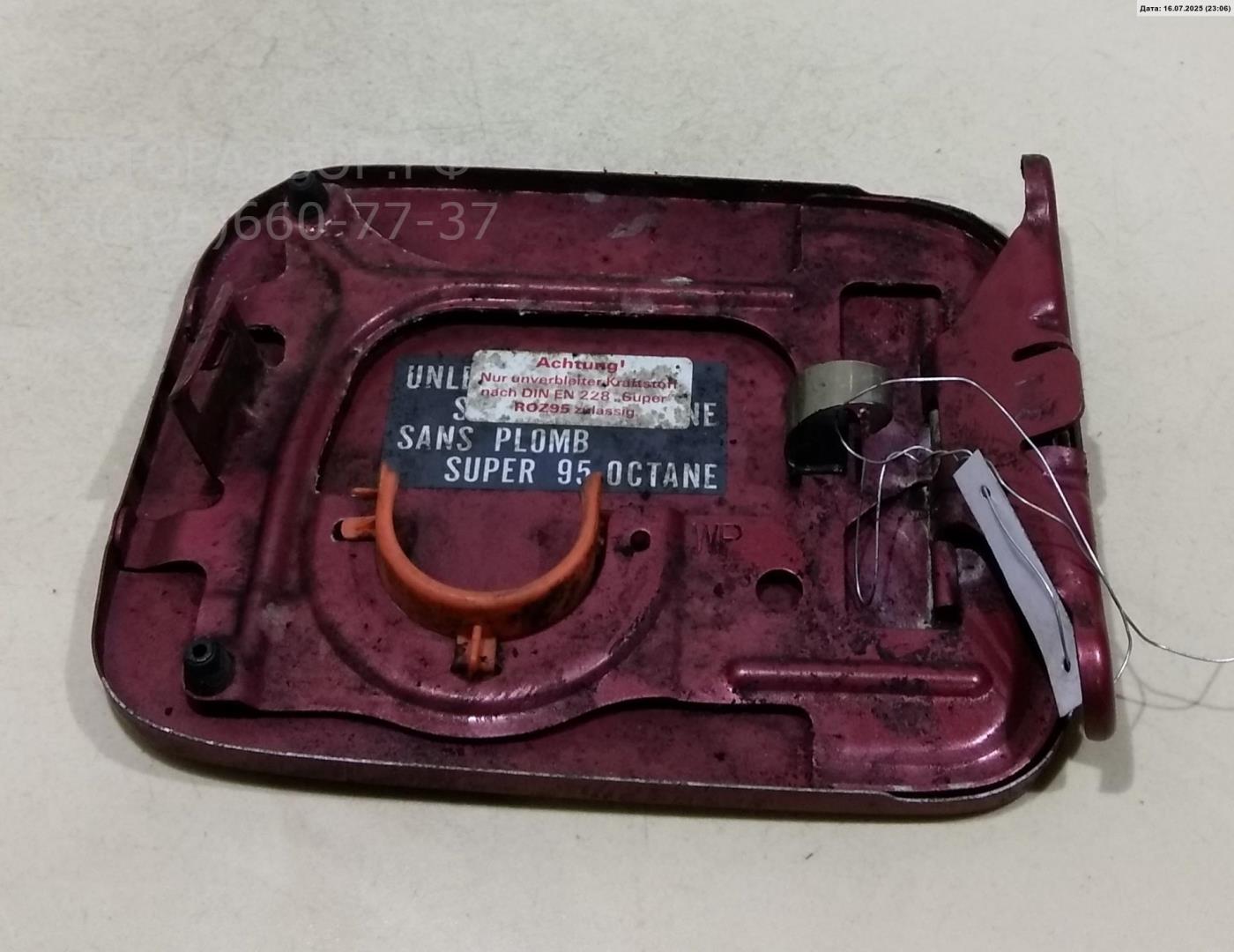 Лючок бензобака