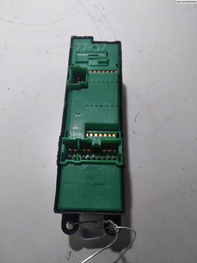 Блок управления стеклоподъемниками