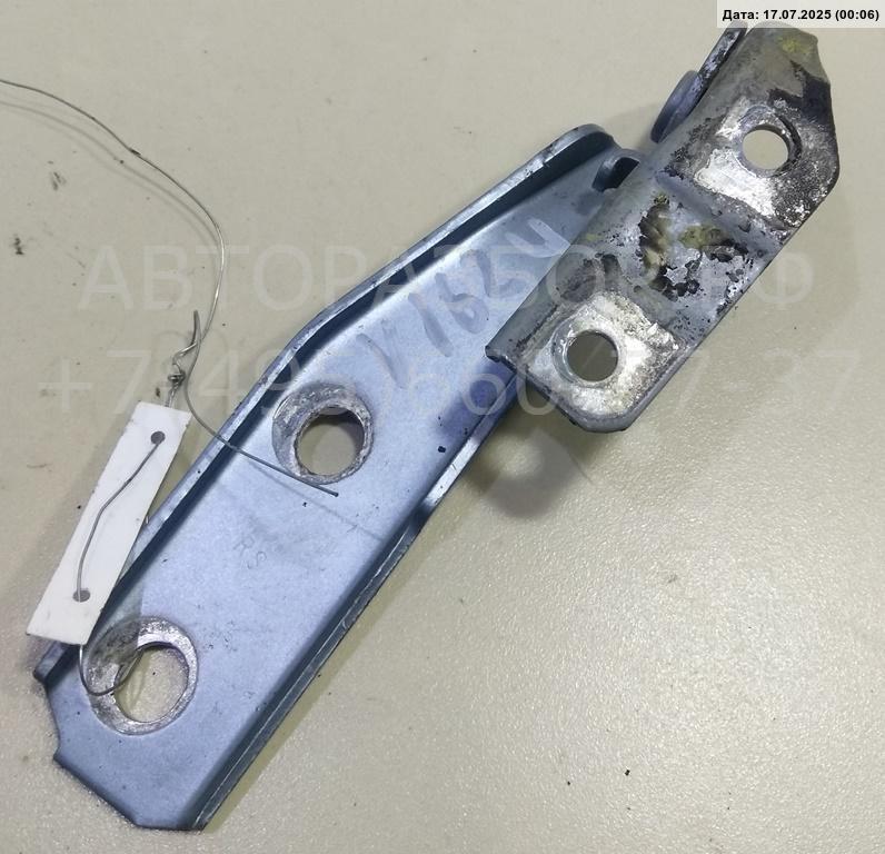 Петля капота правая