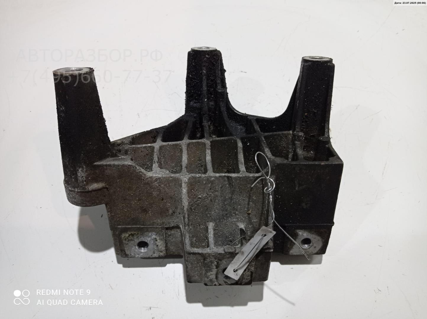 Опора двигателя