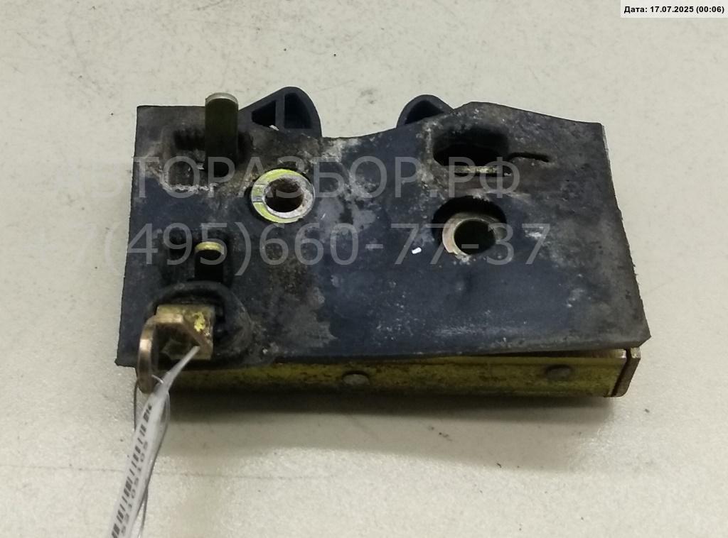 Замок двери передней правой