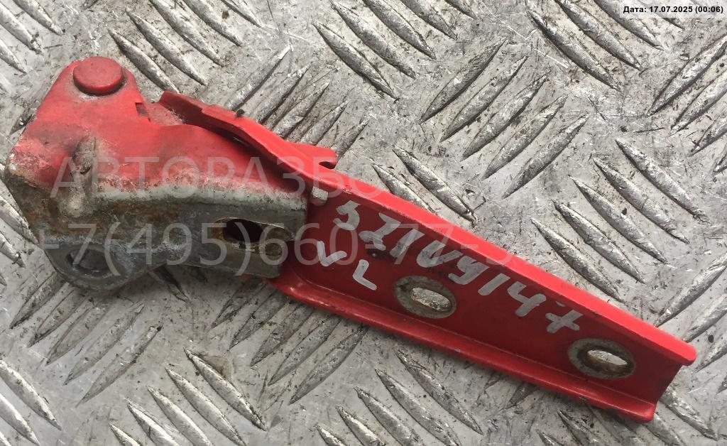 Петля капота левая