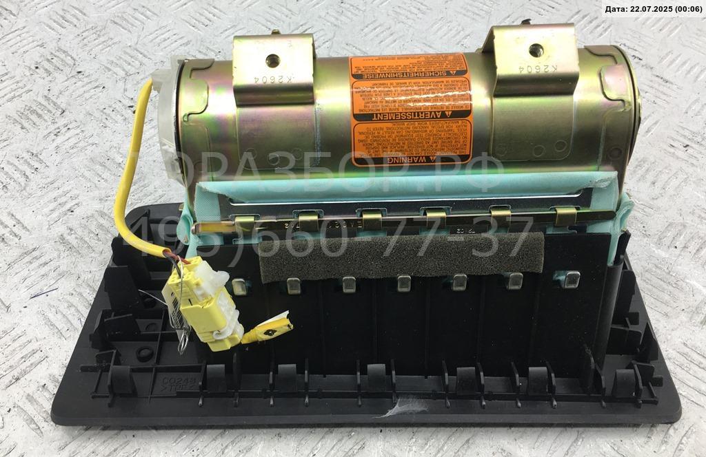 Подушка безопасности пассажирская (в торпедо)