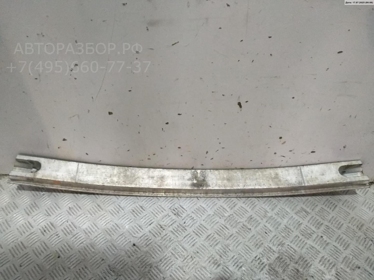 Усилитель переднего бампера