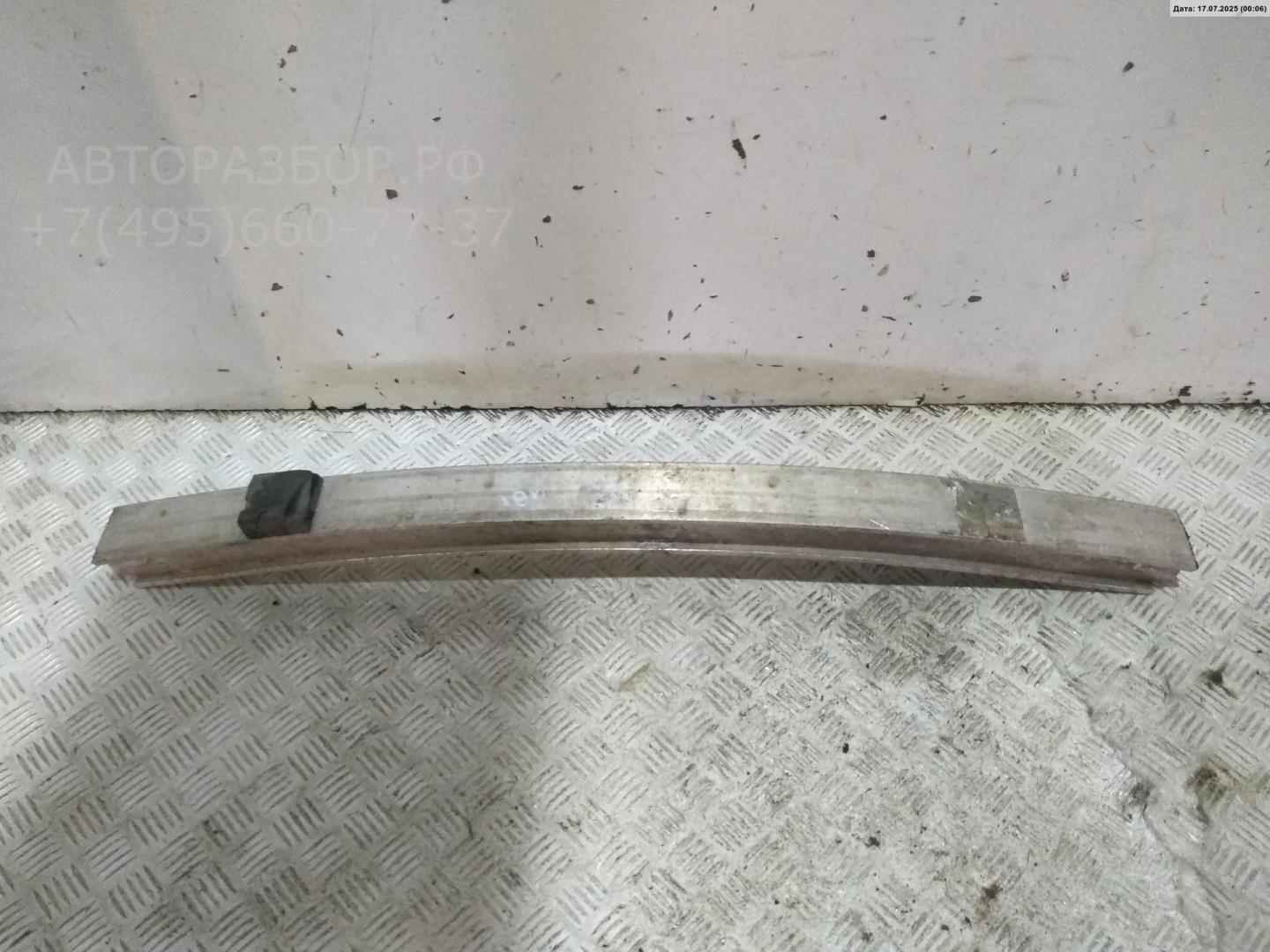 Усилитель переднего бампера