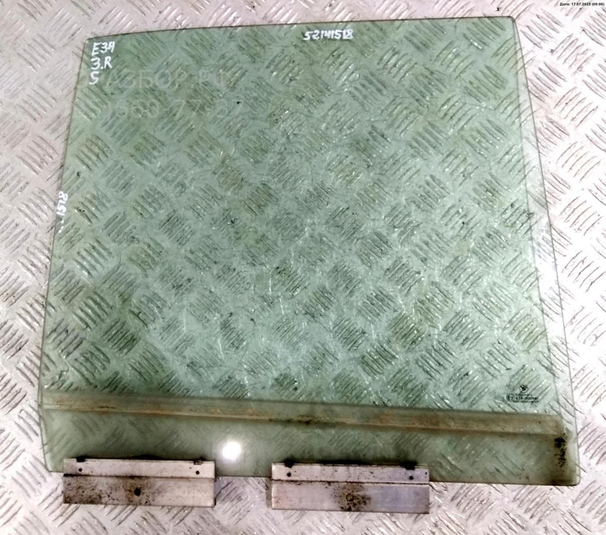 Стекло двери задней правой