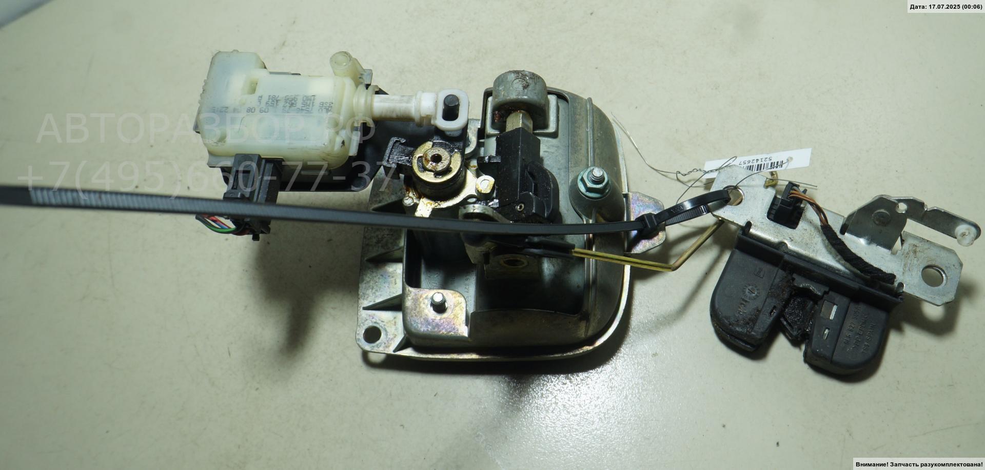 Ручка двери багажника наружная