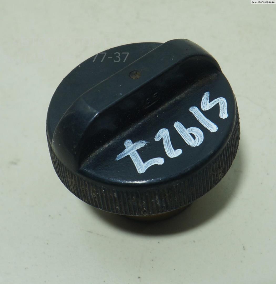 Крышка топливного бака