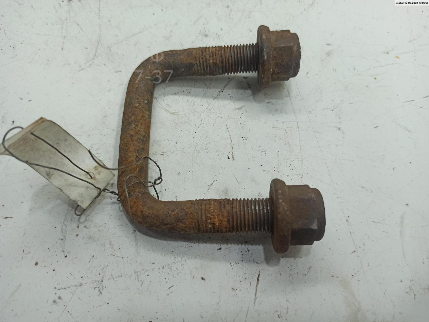 Стремянка задней рессоры