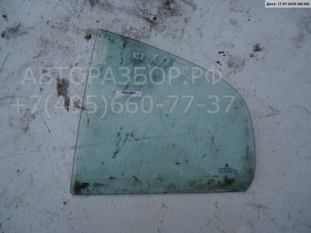 Стекло двери задней левой (форточка)