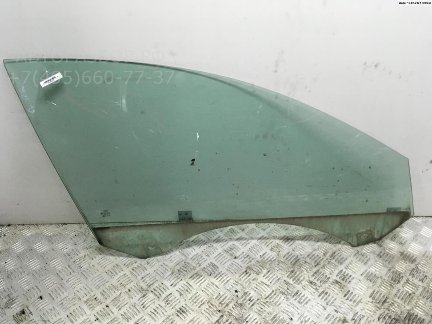 Стекло двери передней правой