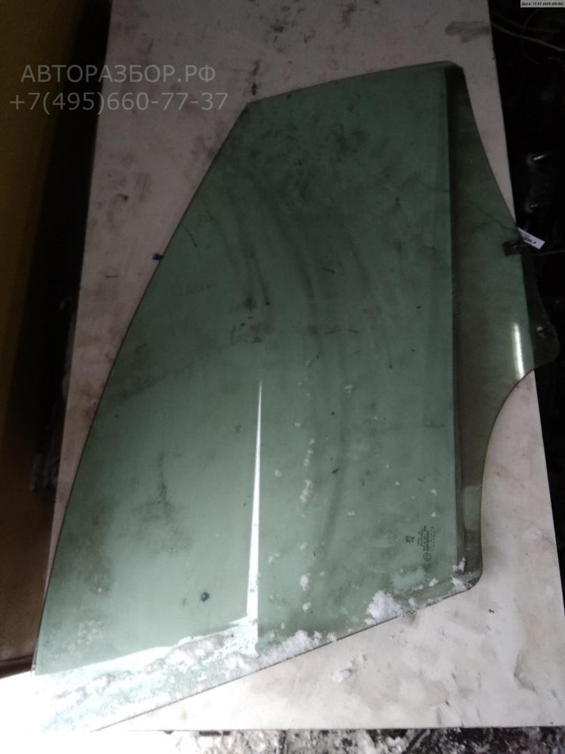Стекло двери передней правой