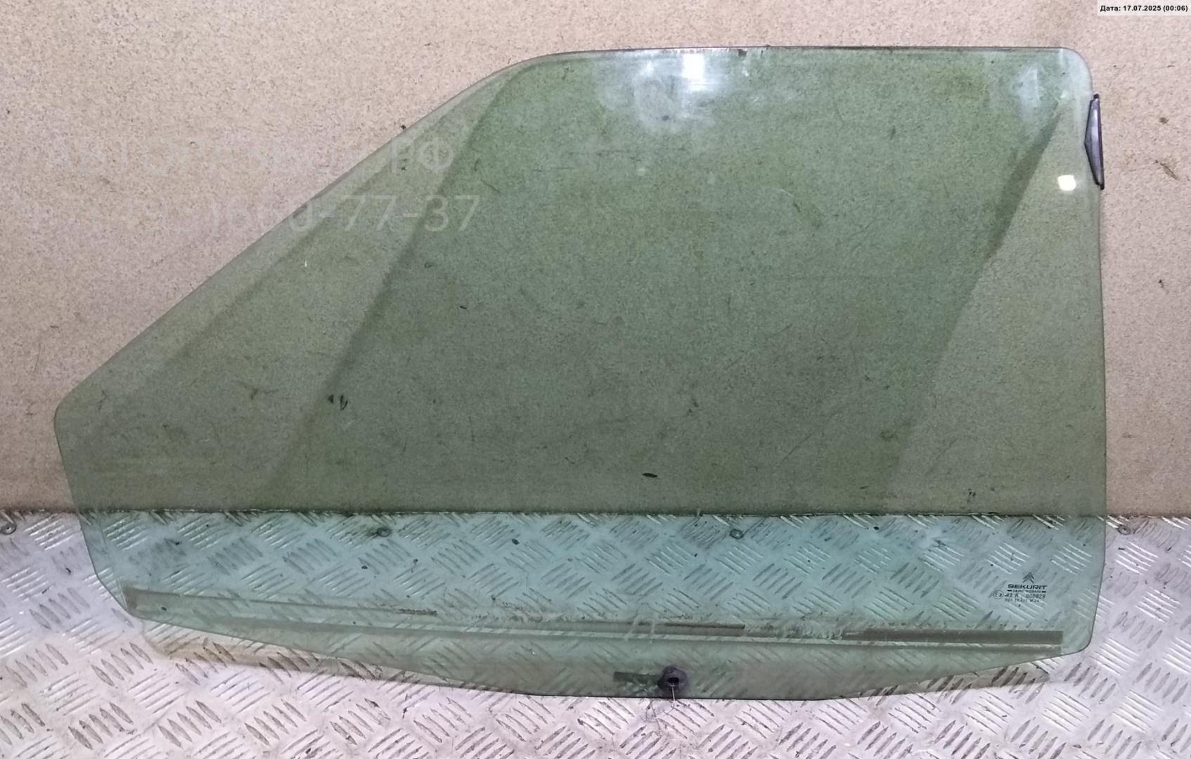 Стекло двери задней правой