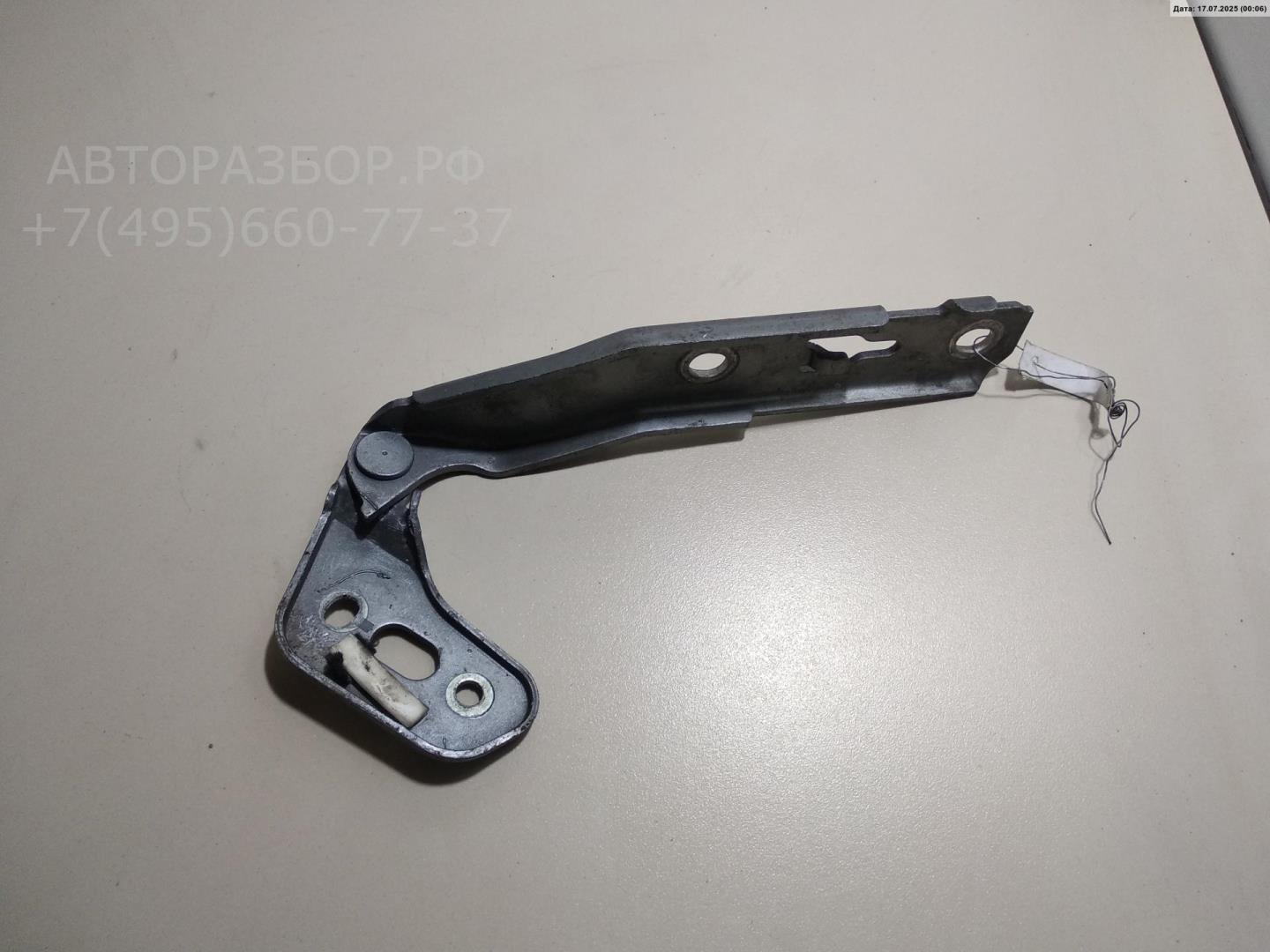 Петля капота левая