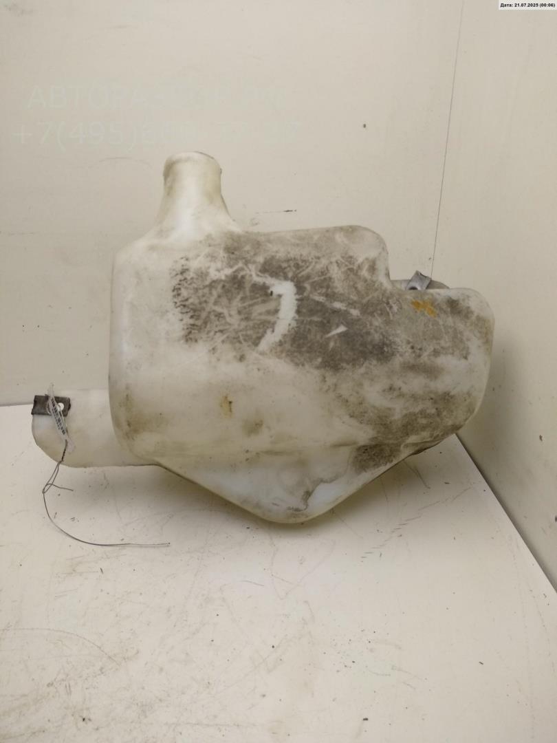 Бачок омывателя лобового стекла