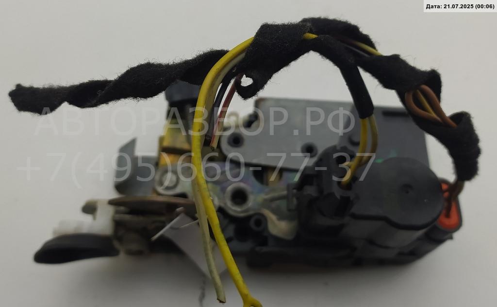 Замок двери задней правой