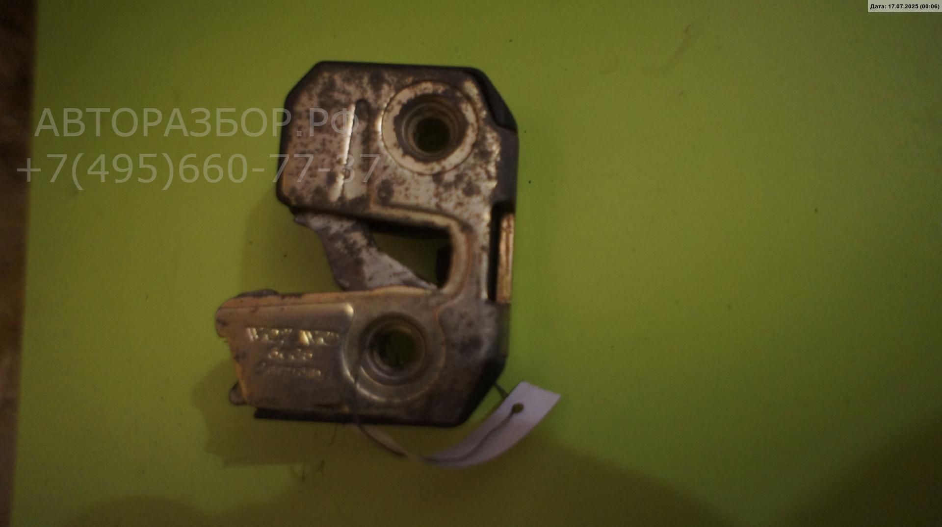 Замок двери передней правой