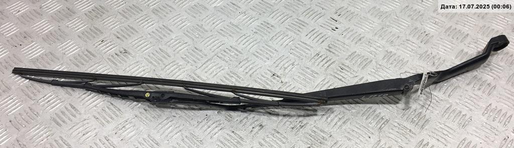 Поводок стеклоочистителя передний левый