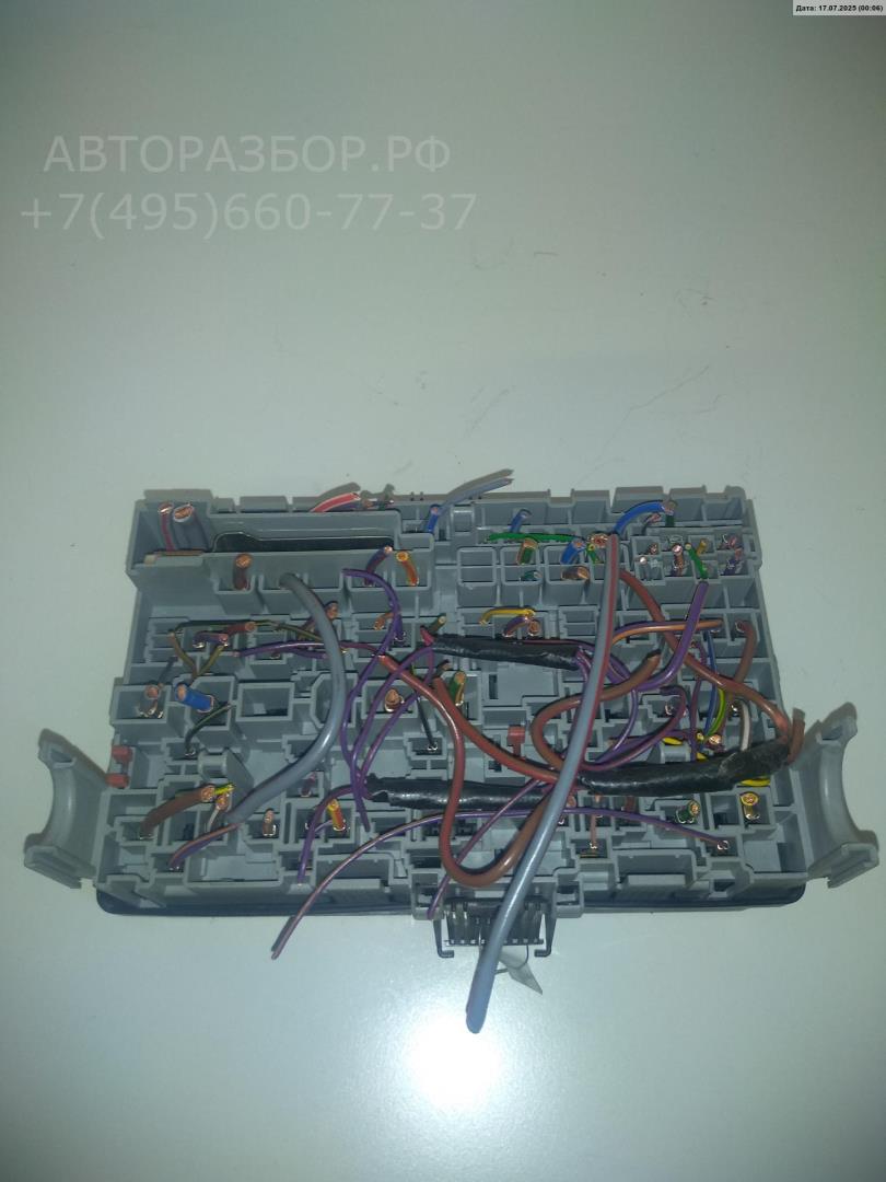 Блок предохранителей