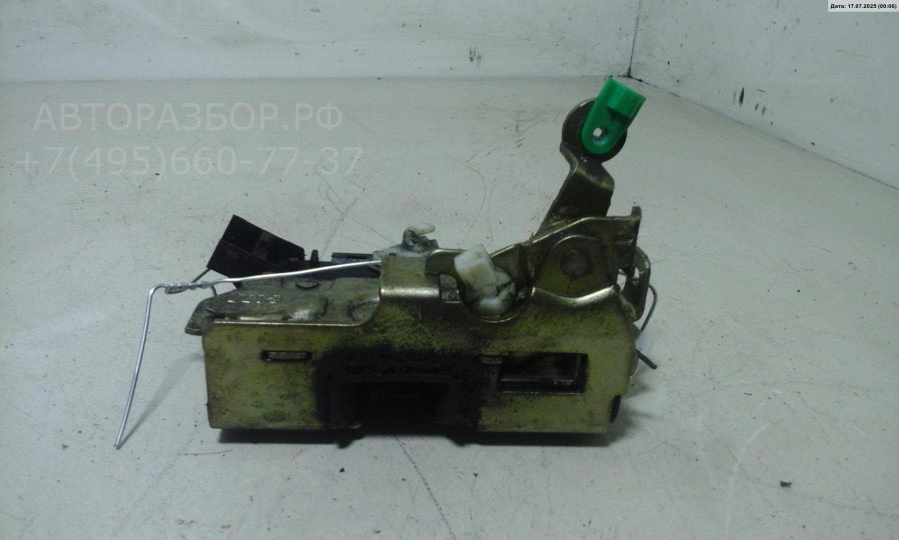 Замок двери передней правой