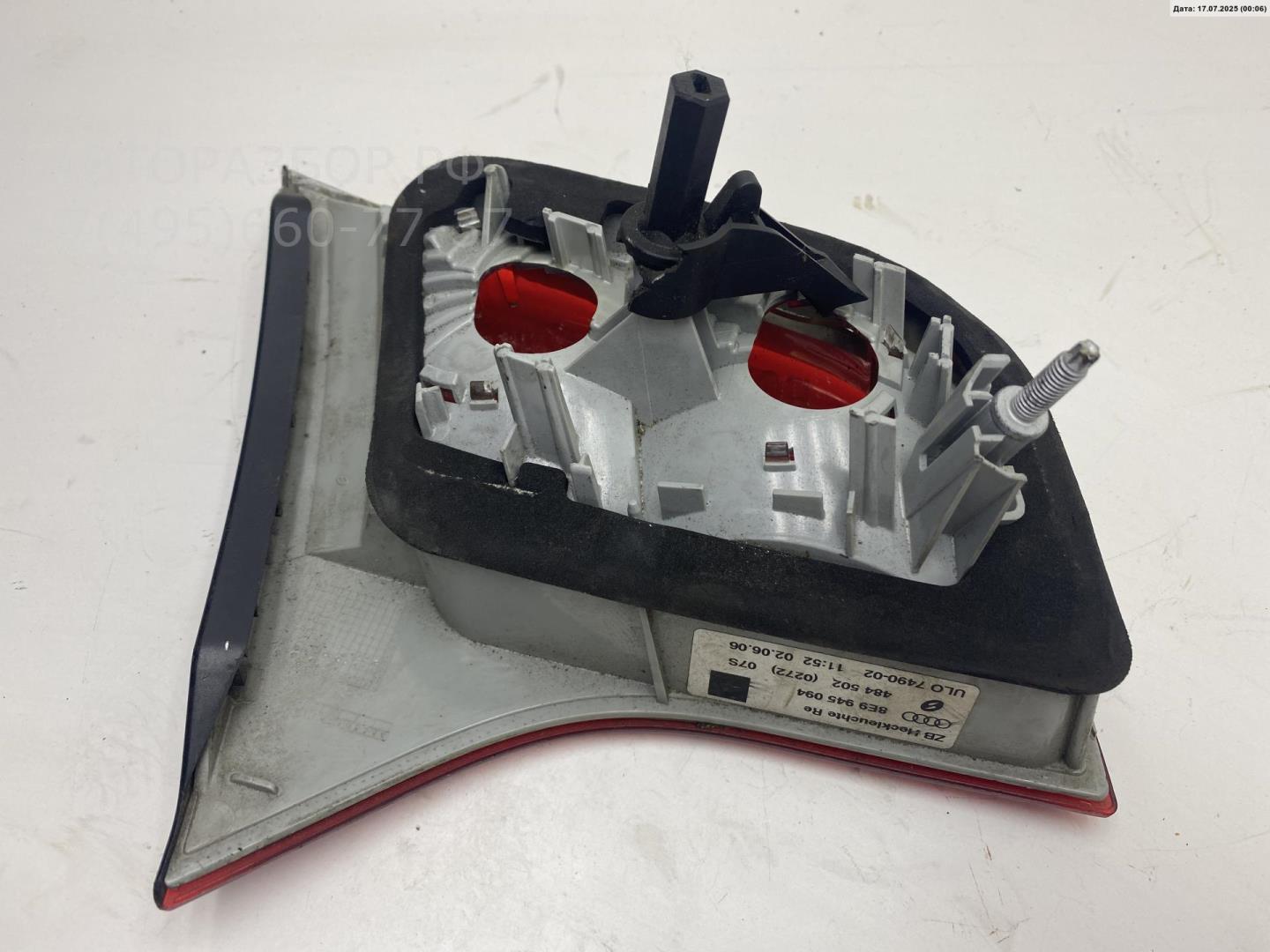 Фонарь задний внутренний правый