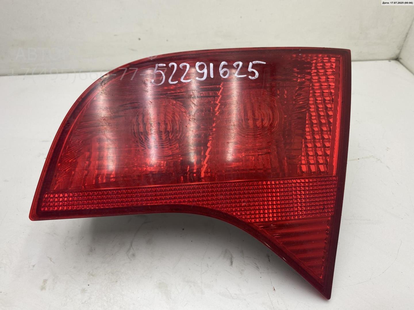 Фонарь задний внутренний правый