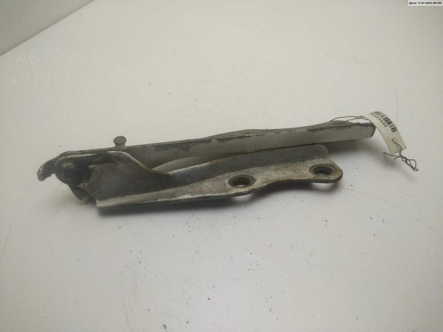 Петля капота правая