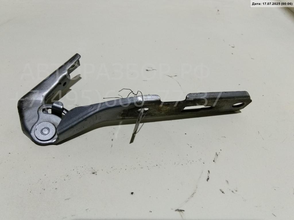 Петля капота левая