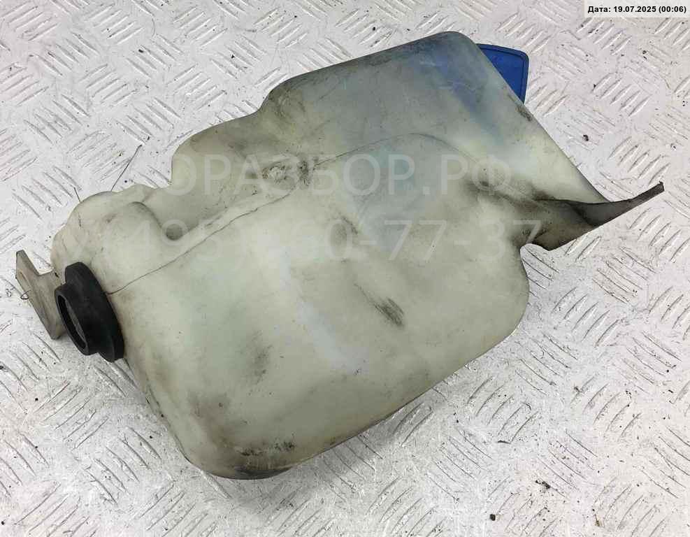 Бачок омывателя лобового стекла