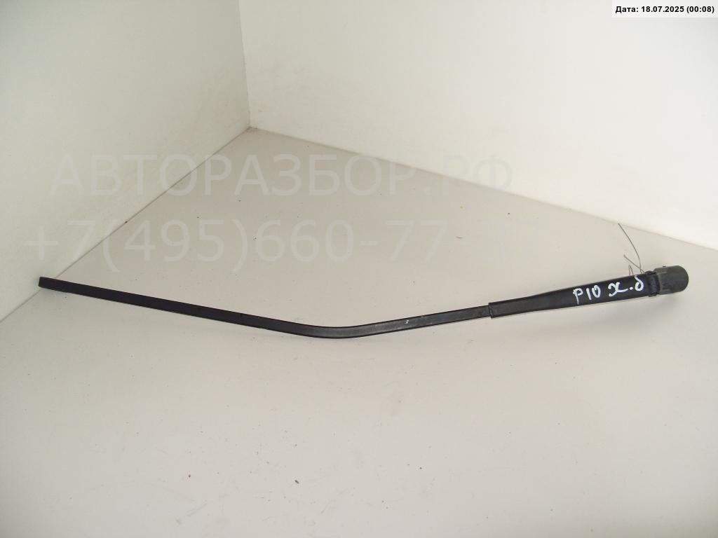 Поводок стеклоочистителя заднего