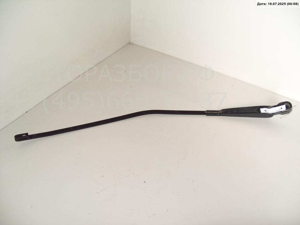 Поводок стеклоочистителя заднего