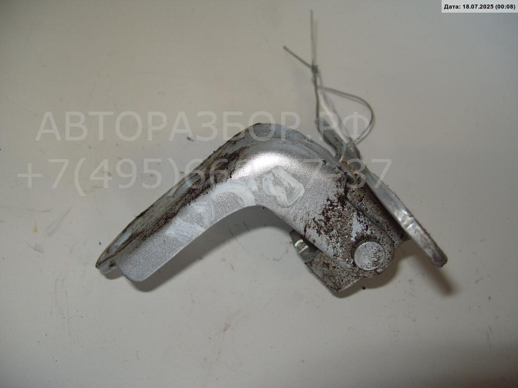 Петля двери