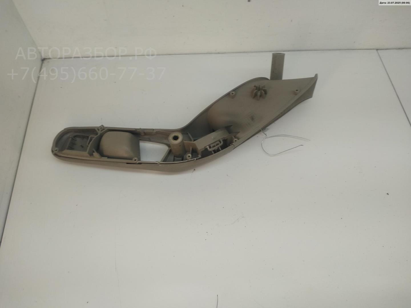 Ручка двери передней внутренняя правая