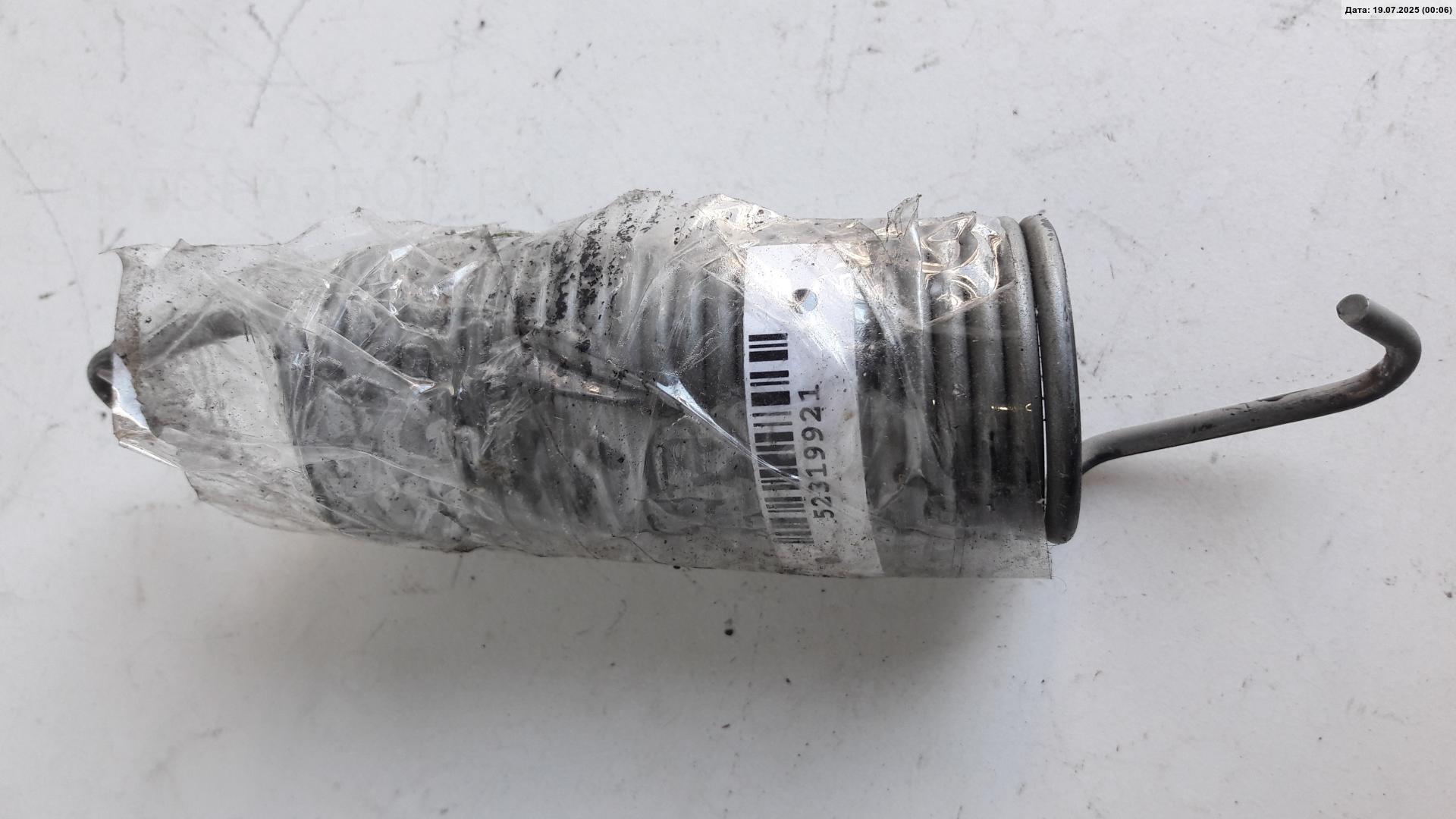 Пружина крышки багажника правая